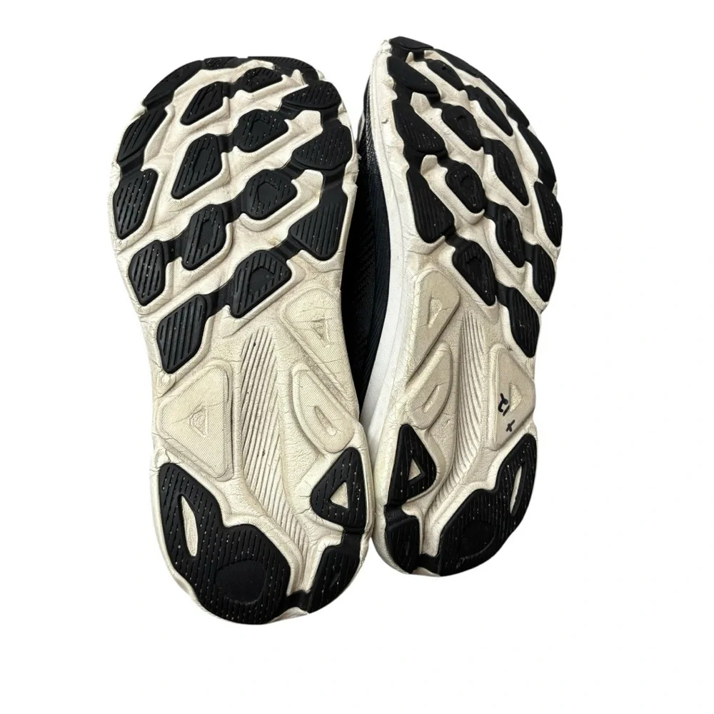 Hoka One One Clifton 9 Women’s 9.5 Running Walking Outdoor‎ Black White - Picture 7 of 8